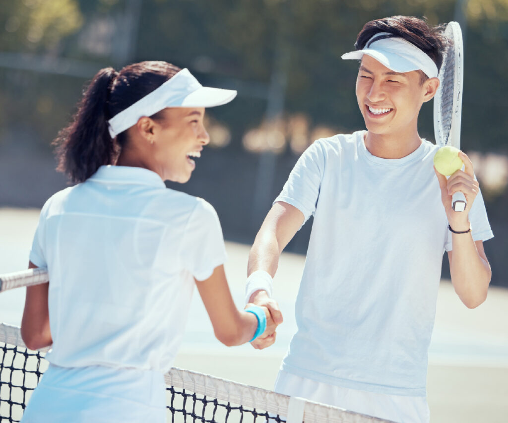 握手するテニス選手
